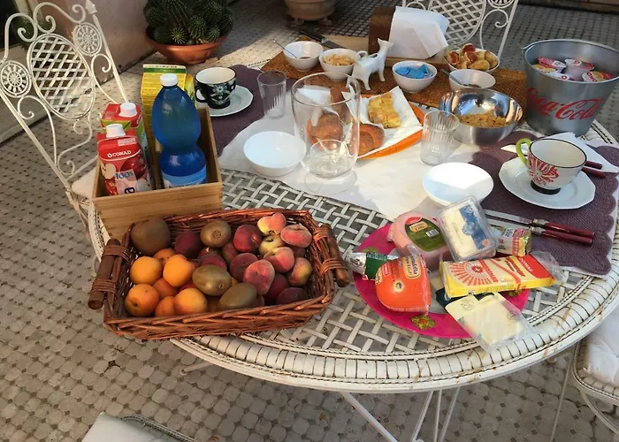 فندق مبيت وإفطار Aausgud رافيننا